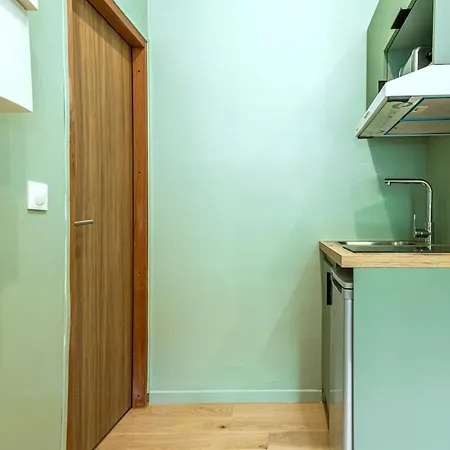 Air-conditioned Design Appartement Parijs